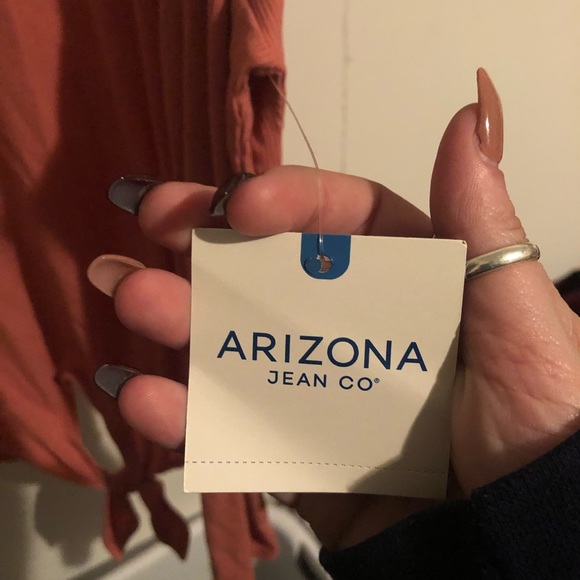 Top - Picture 4 of 5